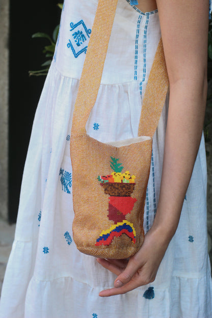 Palenquera Bag – A Tribute to Colombia’s Joy and Culture